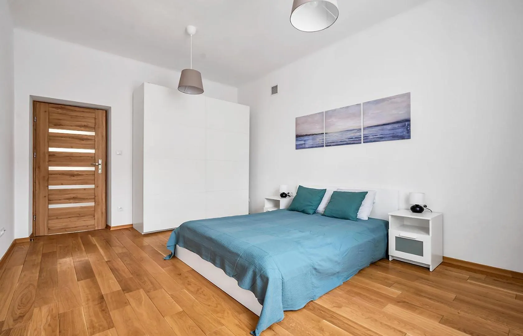 Apartamento Pole Mokotowskie - 60M2, Metro, Park, Shops Nearby - By Rentujemy Varsóvia